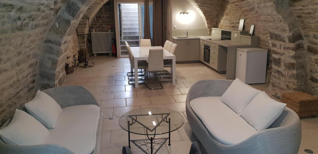 Maison D'Eusebia Château-Chalon Exteriör bild