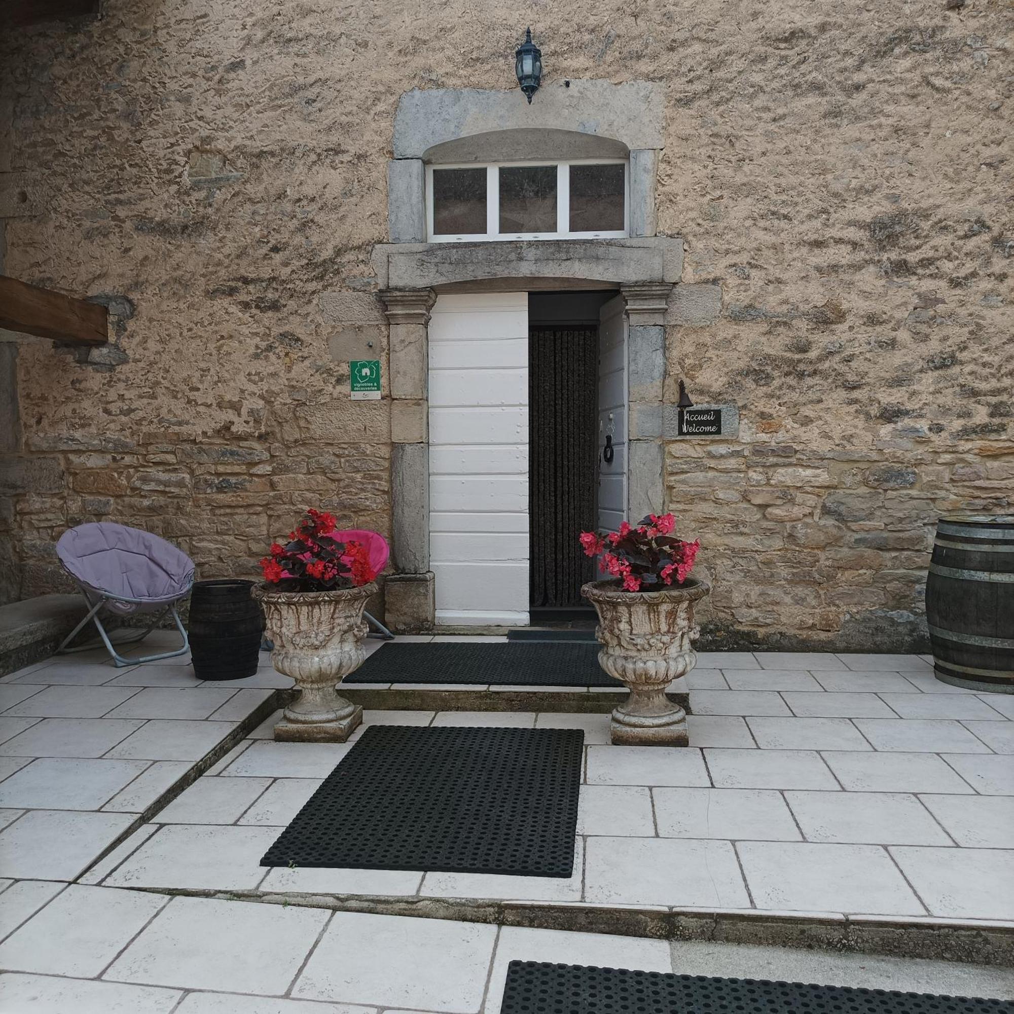 Maison D'Eusebia Château-Chalon Exteriör bild