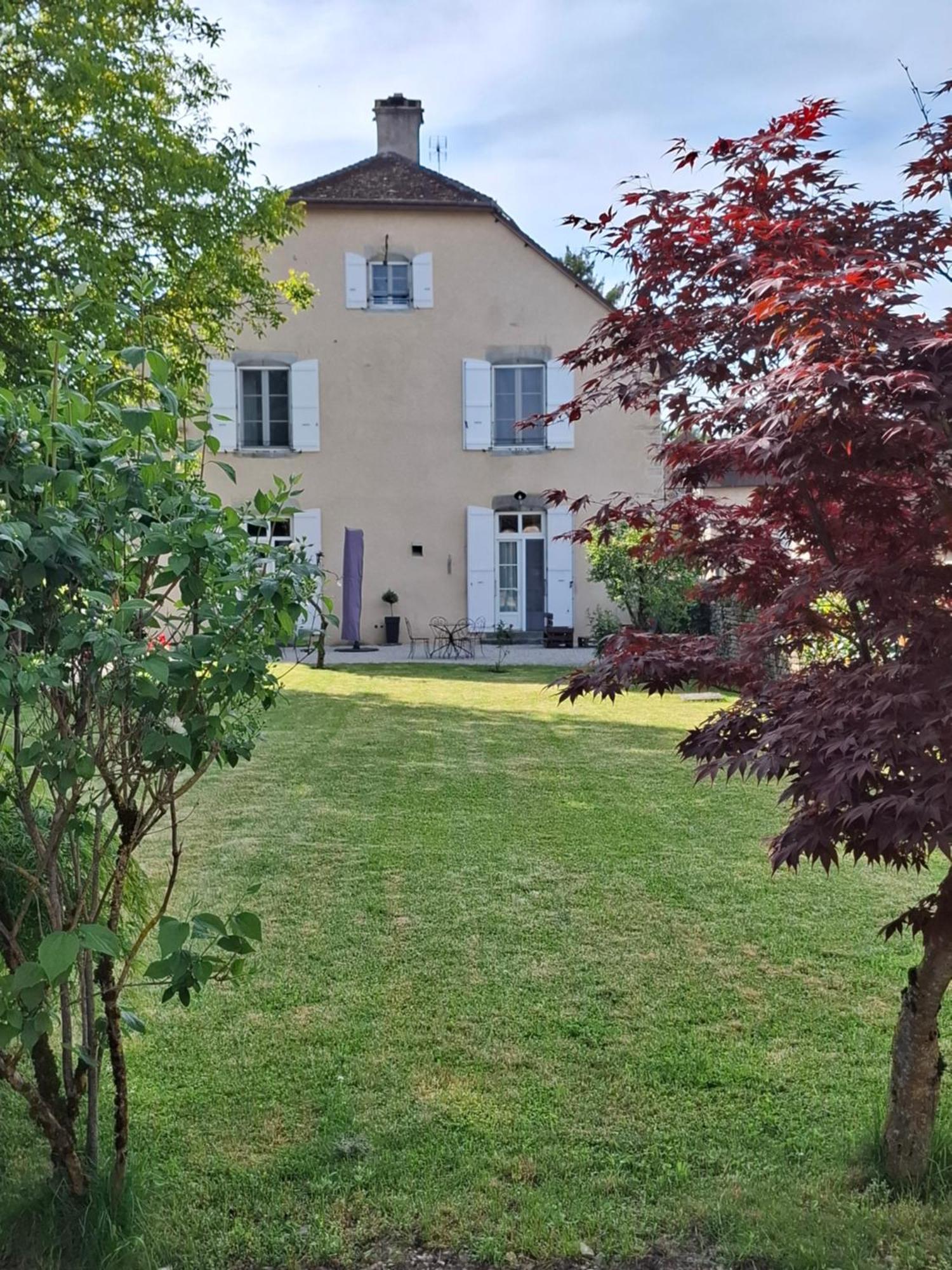 Maison D'Eusebia Château-Chalon Exteriör bild